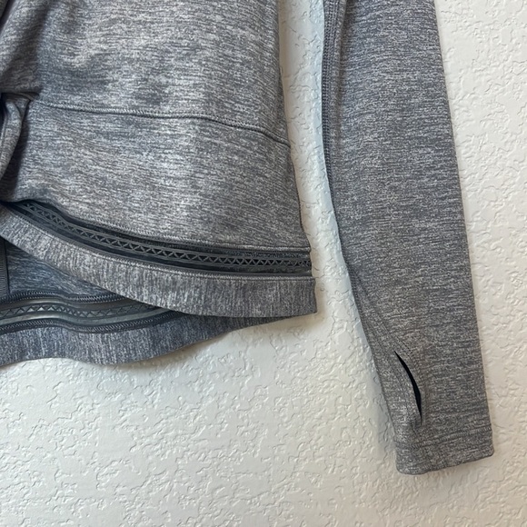 Ivivva Girl's Long Sleeve Criss Cross Gray Size 12 - Picture 4 of 10